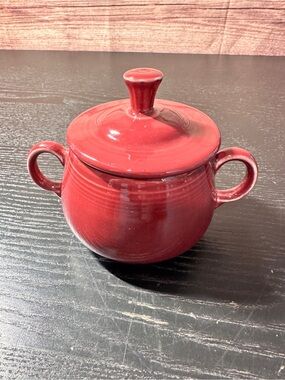 Vintage HLC USA Fiesta ware Covered Sugar Bowl Never Used